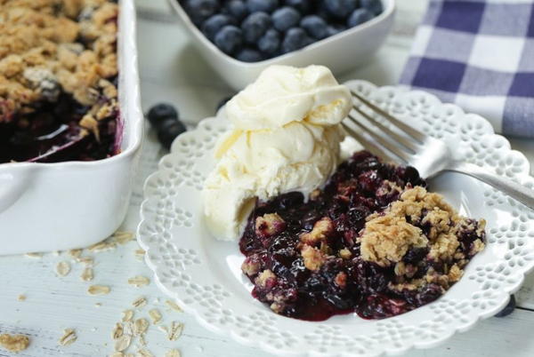 Quick and Easy Blueberry Crisp Recipe Quick and Easy Blueberry Crisp Recipe