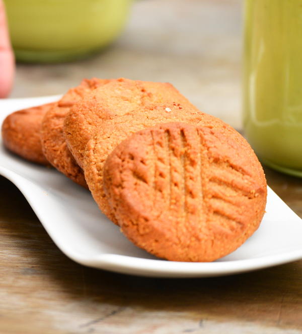 Low Carb Cookies with a Middle Eastern Twist Low Carb Cookies with a Middle Eastern Twist