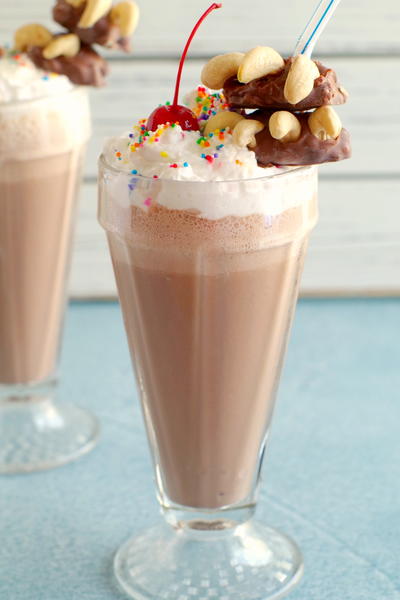 Cashew Caramel Chocolate Milkshake Cashew Caramel Chocolate Milkshake