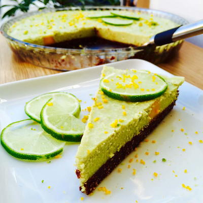 Sugar and Bake-Free Lime Dates and Walnut Pie Sugar and Bake-Free Lime Dates and Walnut Pie
