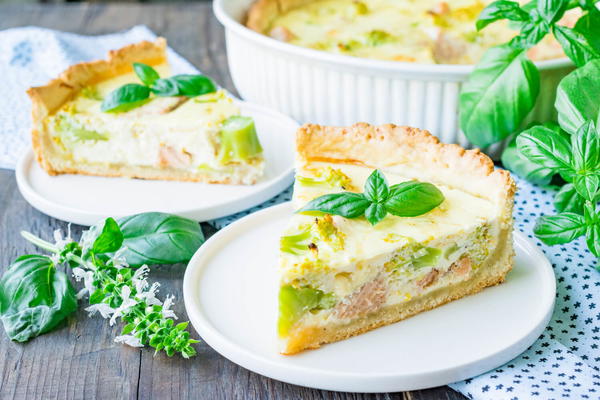 Delicious Salmon and Broccoli Quiche Delicious Salmon and Broccoli Quiche