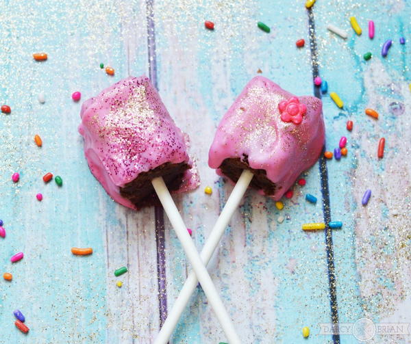 Glitter Brownie Pops Glitter Brownie Pops