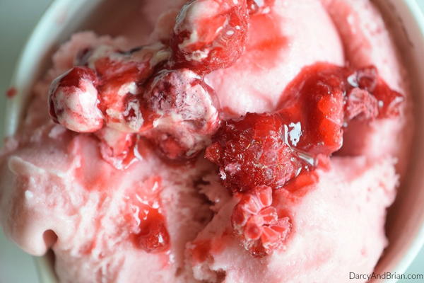 Homemade Strawberry Ice Cream