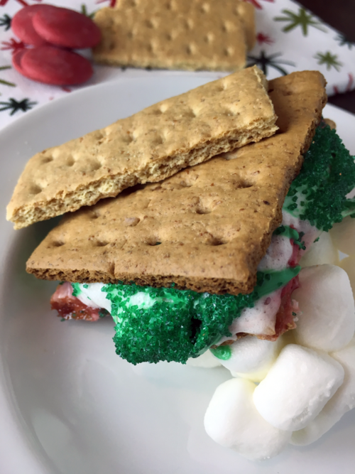 Easy Christmas Smores Easy Christmas Smores