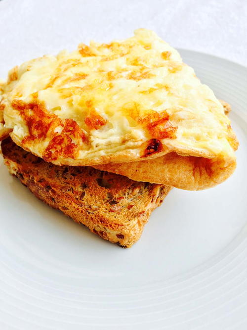 Breakfast Cheese Omelette on Toast Breakfast Cheese Omelette on Toast