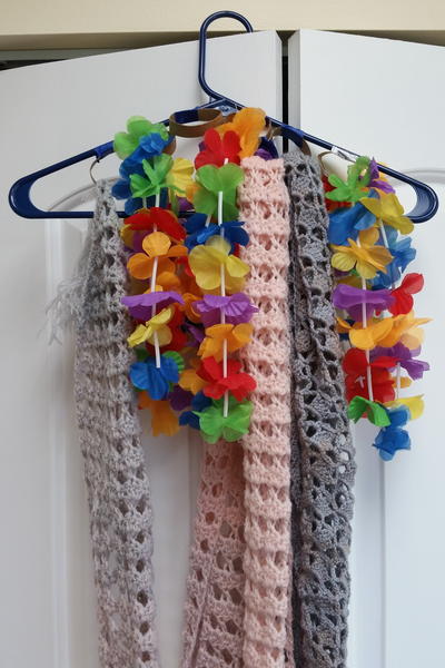 Incredibly Easy DIY Scarf Hanger Incredibly Easy DIY Scarf Hanger