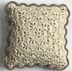 Elegant Lace Crochet Pillow Pattern Elegant Lace Crochet Pillow Pattern