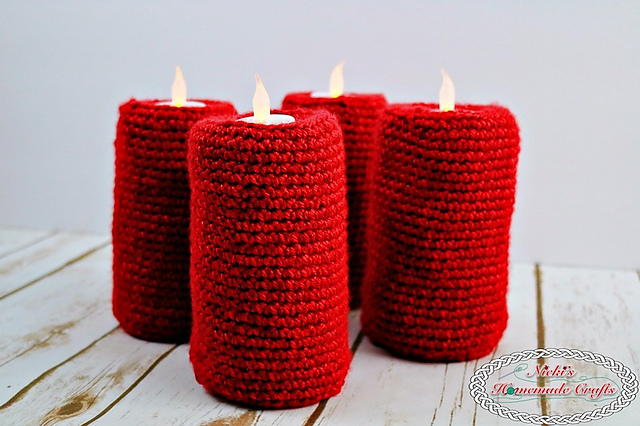 Candle with a Flameless Tea Light Candle with a Flameless Tea Light