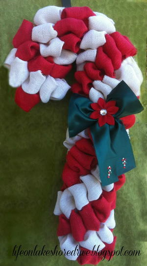 Burlap Candy Cane Wreath Burlap Candy Cane Wreath