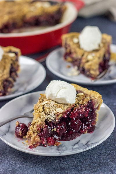 Cherry Crumb Pie Cherry Crumb Pie