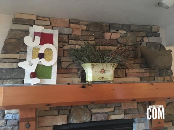 Easy DIY Joy Mantel Decor Easy DIY Joy Mantel Decor