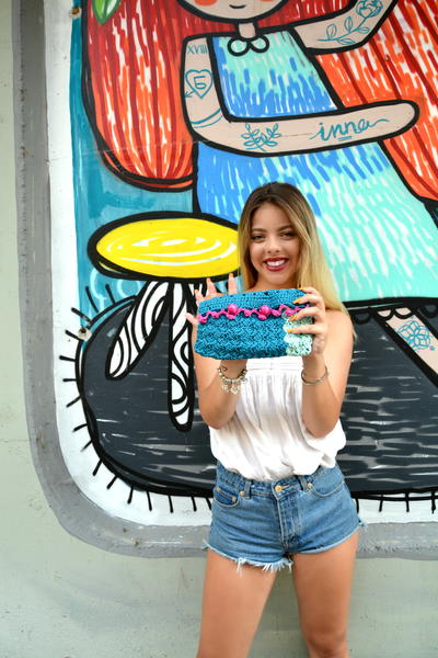 Eye-Catching Boho Clutch Eye-Catching Boho Clutch