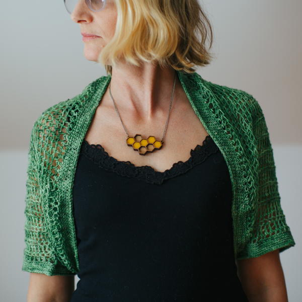 Bestie Shrugs Bestie Shrugs