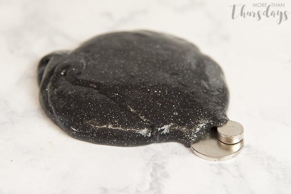 How to Make Magnetic Galaxy Slime How to Make Magnetic Galaxy Slime