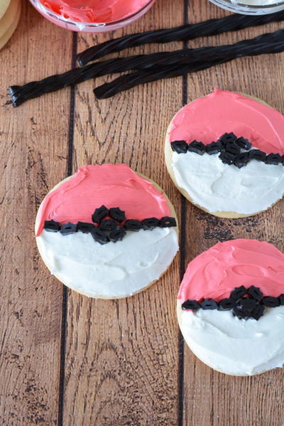 Pokeball Cookies Pokeball Cookies