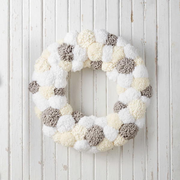 Snowy Pompom Wreath