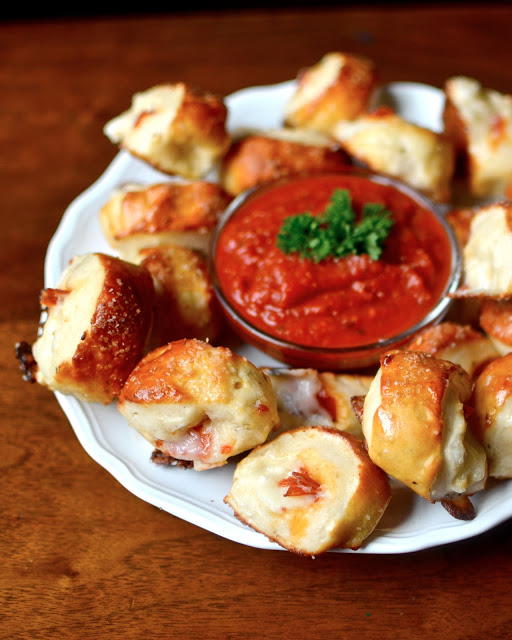 Make Your Own Auntie Anne Pretzel Pizza Rolls Make Your Own Auntie Anne Pretzel Pizza Rolls