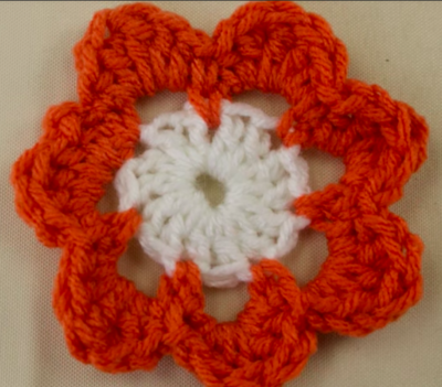 How to Crochet a Two Colored Flower