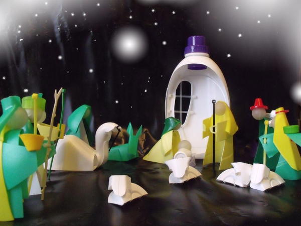 DIY Nativity from Laundry Detergent Bottles
