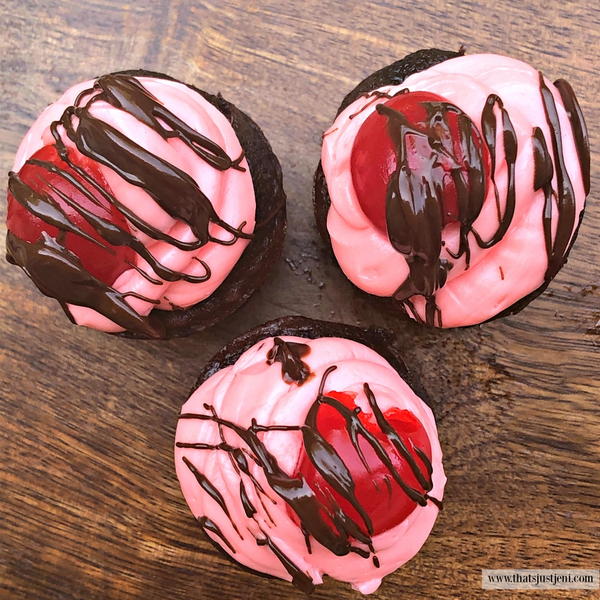 Dark Chocolate Cherry Cupcakes Dark Chocolate Cherry Cupcakes