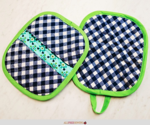 How to Make a Quilted Potholder Video How to Make a Quilted Potholder Video