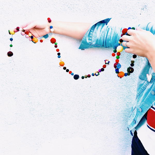 Mirrored Felt Pom Pom Garland Mirrored Felt Pom Pom Garland