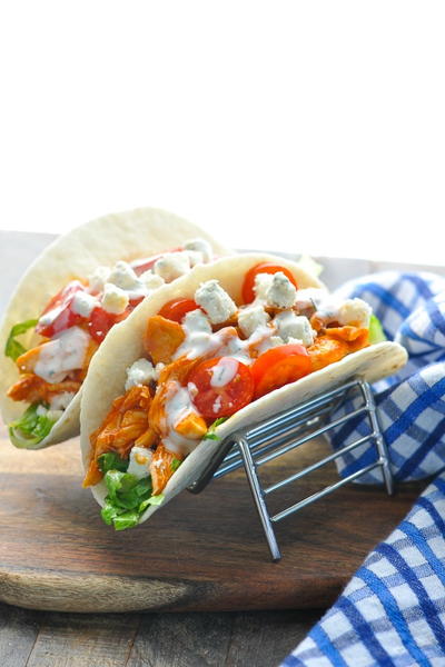 10-Minute Buffalo Chicken Wraps 10-Minute Buffalo Chicken Wraps