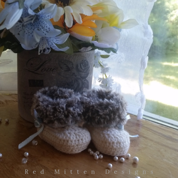Faux Fur and Wool Baby Booties Faux Fur and Wool Baby Booties