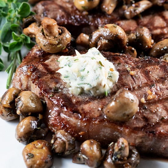 Grilled Steak with Garlic Butter Mushrooms Grilled Steak with Garlic Butter Mushrooms