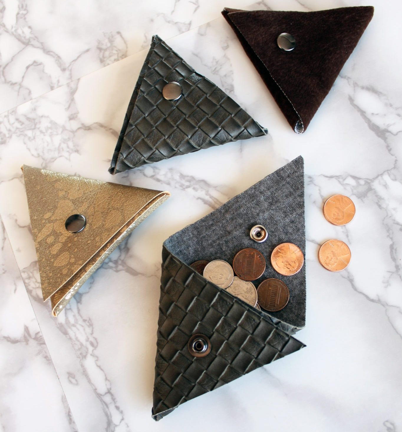 NoSew Triangle Coin Purse Pattern (Free!)
