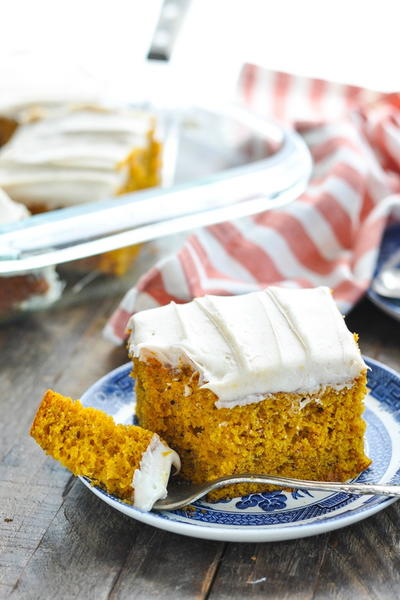 Easy Pumpkin Cake Easy Pumpkin Cake