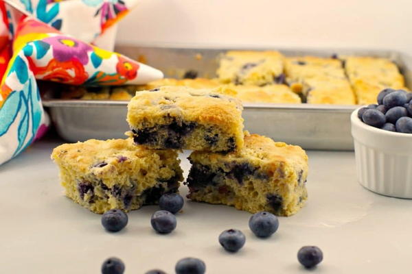 Healthy Light Blueberry Cornbread Healthy Light Blueberry Cornbread