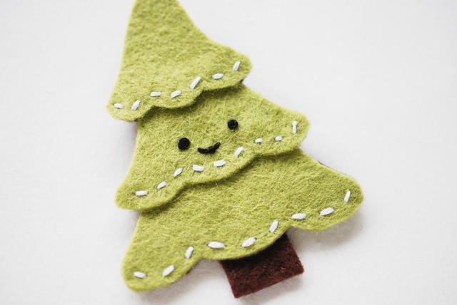 Cute Smiling Christmas Tree Pin Cute Smiling Christmas Tree Pin