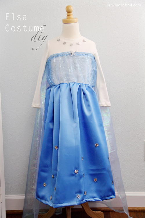 Upcycler's Dream DIY Elsa Dress Upcycler's Dream DIY Elsa Dress