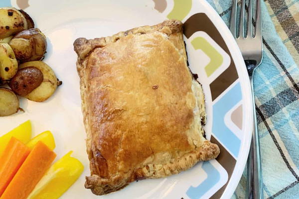 Bacon Pesto Chicken Puff Pastry Pockets Bacon Pesto Chicken Puff Pastry Pockets