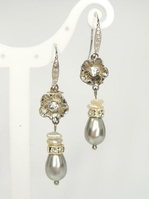 Lustrous Pearl and Crystal Earrings Lustrous Pearl and Crystal Earrings