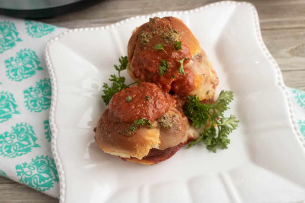 Instant Pot Meatball Sliders Instant Pot Meatball Sliders