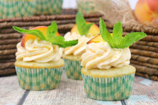 The Yummiest Peach Cupcakes The Yummiest Peach Cupcakes