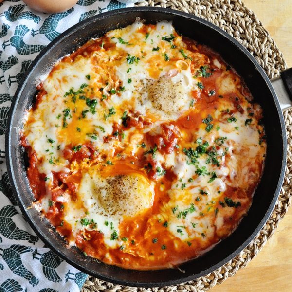 Spicy Spanish Tomato Skillet with Eggs Cheese Spicy Spanish Tomato Skillet with Eggs & Cheese