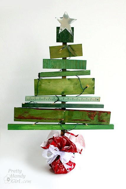 Wood Planks Christmas Tree