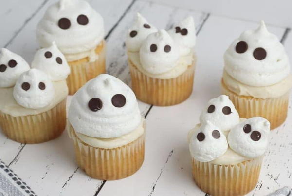 Halloween Ghost Cupcakes Halloween Ghost Cupcakes