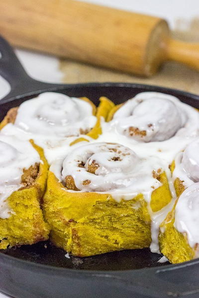 Pumpkin Spice Cinnamon Rolls Pumpkin Spice Cinnamon Rolls