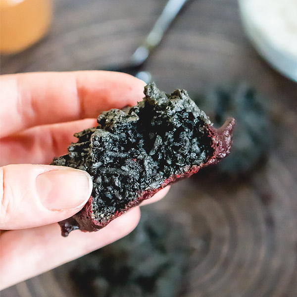 Halloween Black Coconut Macaroons Halloween Black Coconut Macaroons