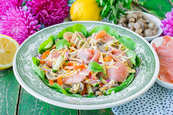 Italian Salad with Smoked Salmon Italian Salad with Smoked Salmon