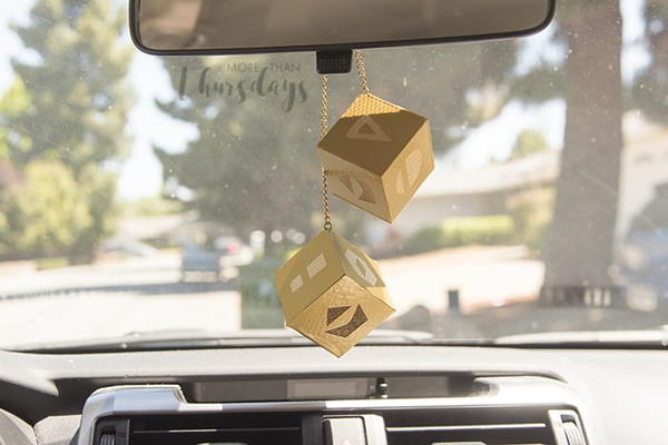 DIY Han Solos Lucky Dice DIY Han Solo’s Lucky Dice