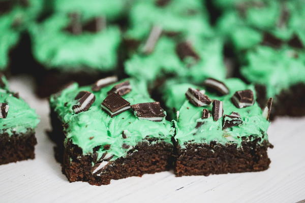 Triple Chocolate Mint Brownies with White Chocolate Buttercream Frosting Triple Chocolate Mint Brownies with White Chocolate Buttercream Frosting