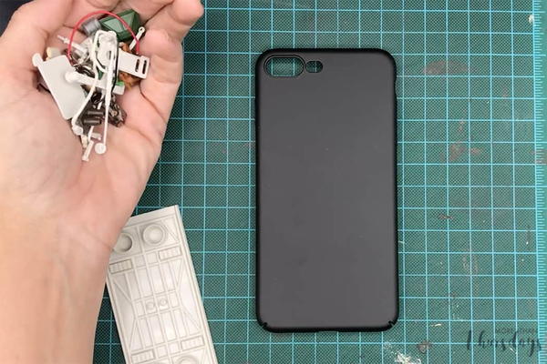 June 2 2019 GEEKERY HOW-TOS PROJECTS STAR WARS KITBASHING FOR NEWBIES TURN YOUR PHONE INTO A DATAPAD June 2, 2019 GEEKERY HOW-TOS PROJECTS STAR WARS KITBASHING FOR NEWBIES: TURN YOUR PHONE INTO A DATAPAD