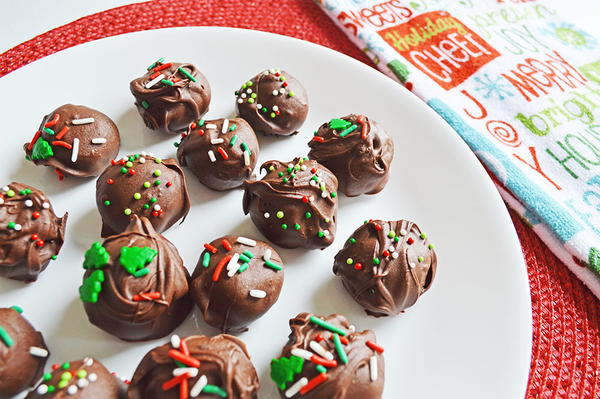 Chocolate Cookie Truffles Chocolate Cookie Truffles