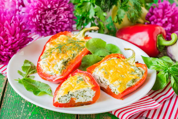 Sweet Pepper Baked with Cottage Cheese and Greenery Sweet Pepper Baked with Cottage Cheese and Greenery