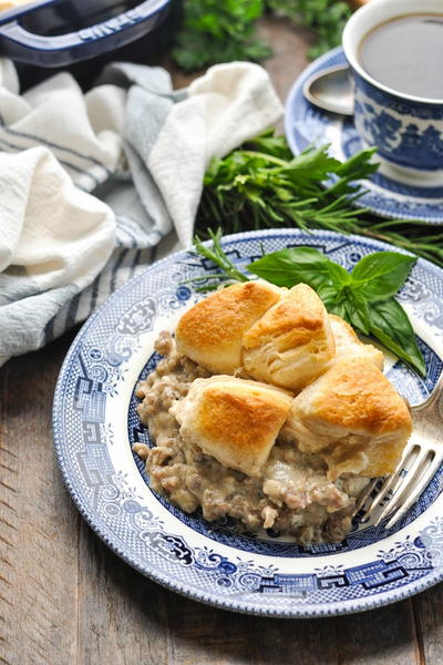 Biscuits and Gravy Casserole Biscuits and Gravy Casserole